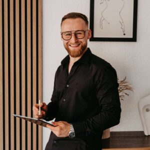 Picture of Dean Karl