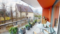 Neuwertig - Modern - Vermietet: Energieeffiziente 4-Zi ETW mit TG Stellplatz in Ettlingen - 1.OG, Balkon