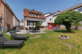 Großzügiges, familienfreundliches Zuhause in naturnaher Lage – mit Garten und Ausbaureserven - Musterfoto