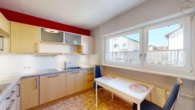 Lichtdurchflutete 3,5-ETW im EG mit wunderschönem Garten, Garage und Dachgeschossrohling, Waghäusel - EG, Küche