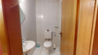 Großzügig – Charmant – Vielseitig: 1-2-FH mit Garten in toller Lage, Ettlingen-Neuwiesenreben - EG, Gäste-WC