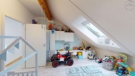 Modernes RMH mit hochwertiger Ausstattung, Terrasse, Garten und zwei Stellplätzen in Hochstadt - 2.OG, Kind 1