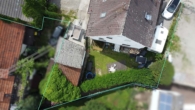 Charmant, großzügig, vielseitig – Maisonettewohnung mit Garten, Terrasse und Scheune in Loffenau - Drohnenaufnahme Garten