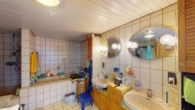 Charmant, großzügig, vielseitig – Maisonettewohnung mit Garten, Terrasse und Scheune in Loffenau - EG, Badezimmer