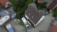 Charmant, großzügig, vielseitig – Maisonettewohnung mit Garten, Terrasse und Scheune in Loffenau - Drohnenaufnahme Scheune