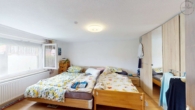 Charmant, großzügig, vielseitig – Maisonettewohnung mit Garten, Terrasse und Scheune in Loffenau - EG, Schlafen