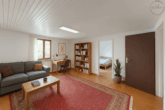 Charmant, großzügig, vielseitig – Maisonettewohnung mit Garten, Terrasse und Scheune in Loffenau - EG, Wohnen Musterfoto