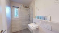 Neubau DHH im Bauhausstil mit wunderschönem Garten und Garage, Nähe Knielingen 2.0 - EG, Gäste-Bad