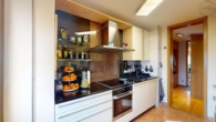 Tolles Wohngebiet: Modernisierte 3-Zi-ETW mit Loggia und TG-Stellplatz, Ettlingen-Neuwiesenreben - 1.OG, Küche