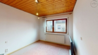 Seltene Gelegenheit: 1-2-FH mit tollem Grundstück, Garage und vielen Möglichkeiten in Ettlingenweier - EG, Schlafen