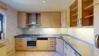 Familientraum mit Charme – Villa mit Studio, Garten & Doppelgarage, Karlsbad-Spielberg - EG, Küche