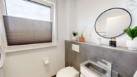 Energieeffizient - Modern - Hochwertig: Neuwertige DHH mit schönem Garten, Gaggenau Oberweier - EG, Gäste-WC