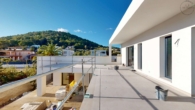 Investition: Luxuriöser Neubau - Villa in Pollença – Exklusivität, Design und mediterrane Idylle - Aussicht Terrasse